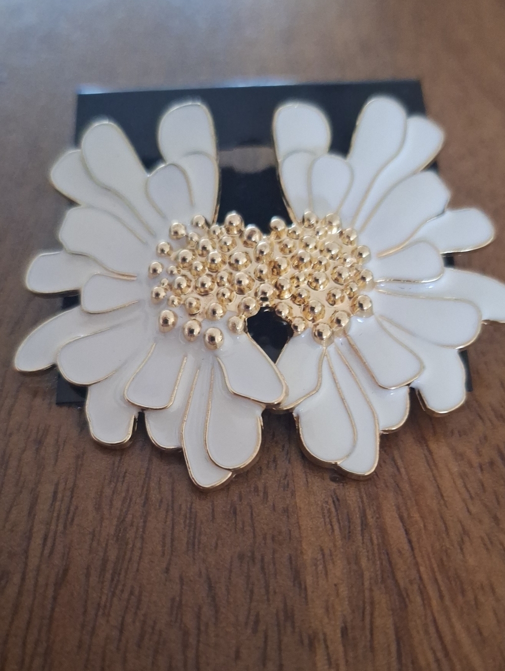 Clasic Estatement White Floral Drop Earrings with Gold Accents